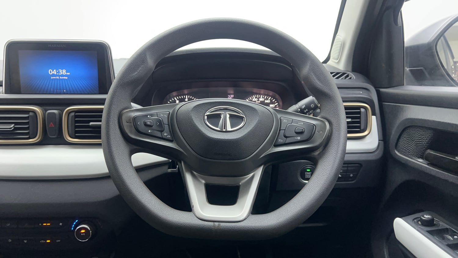 Used 2022 Tata Punch Accomplished MT Petrol Manual interior STEERING VIEW