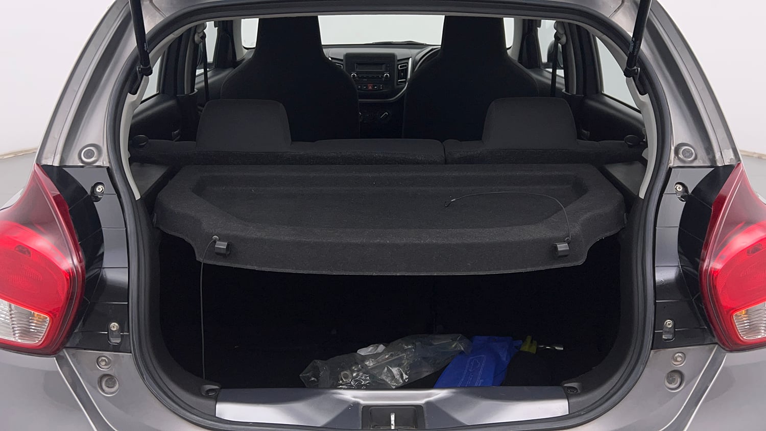 Used 2022 Maruti Suzuki Celerio ZXi Petrol Manual interior DICKY INSIDE VIEW