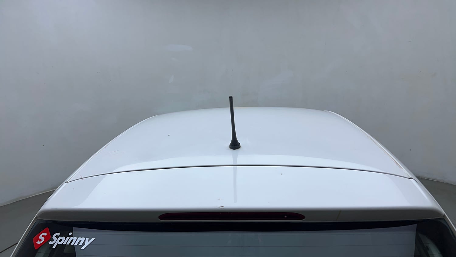 Used 2013 Volkswagen Polo Highline1.2L (P) Petrol Manual exterior EXTERIOR ROOF VIEW