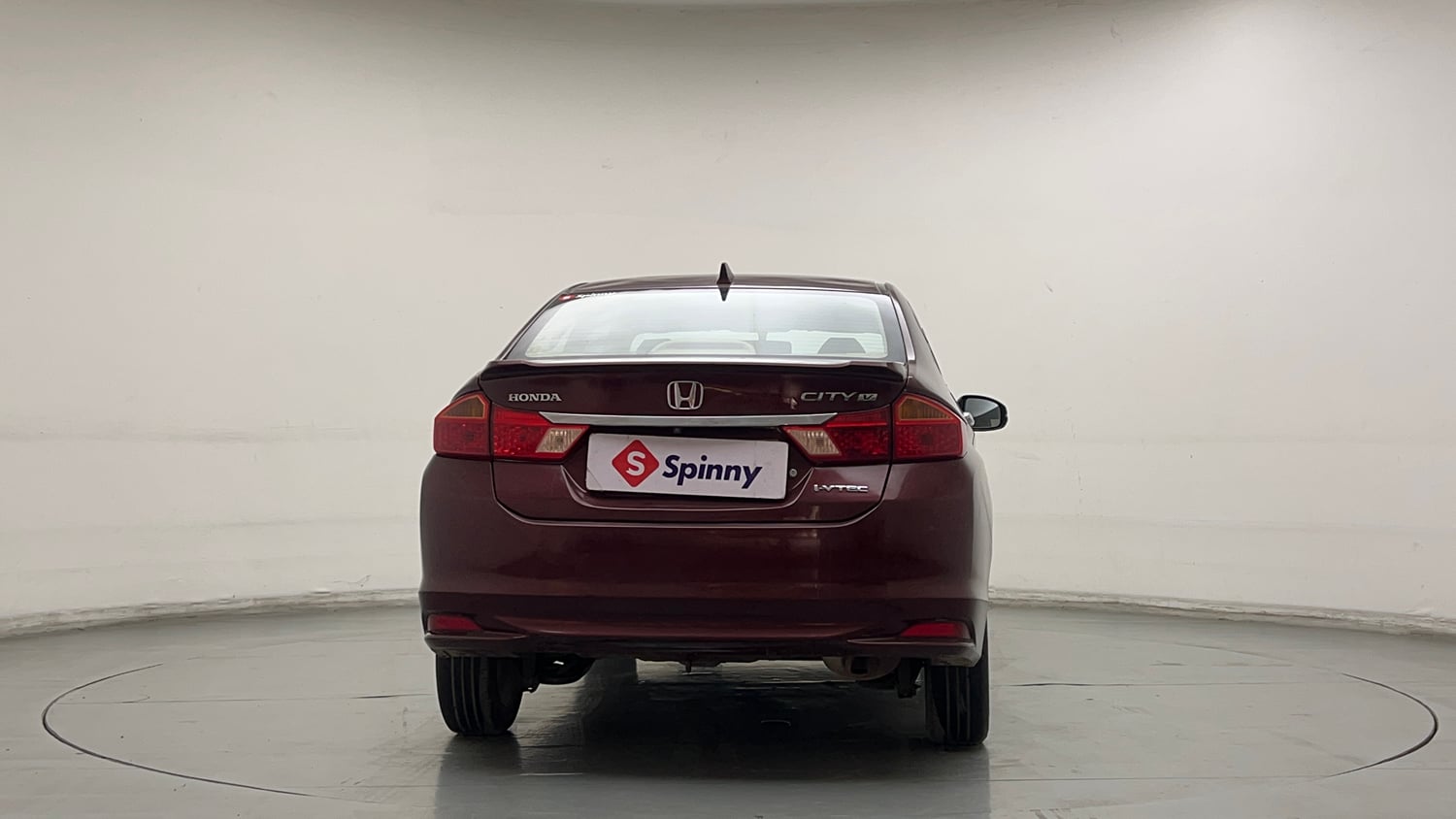 Used 2016 Honda City V Petrol Manual exterior BACK VIEW