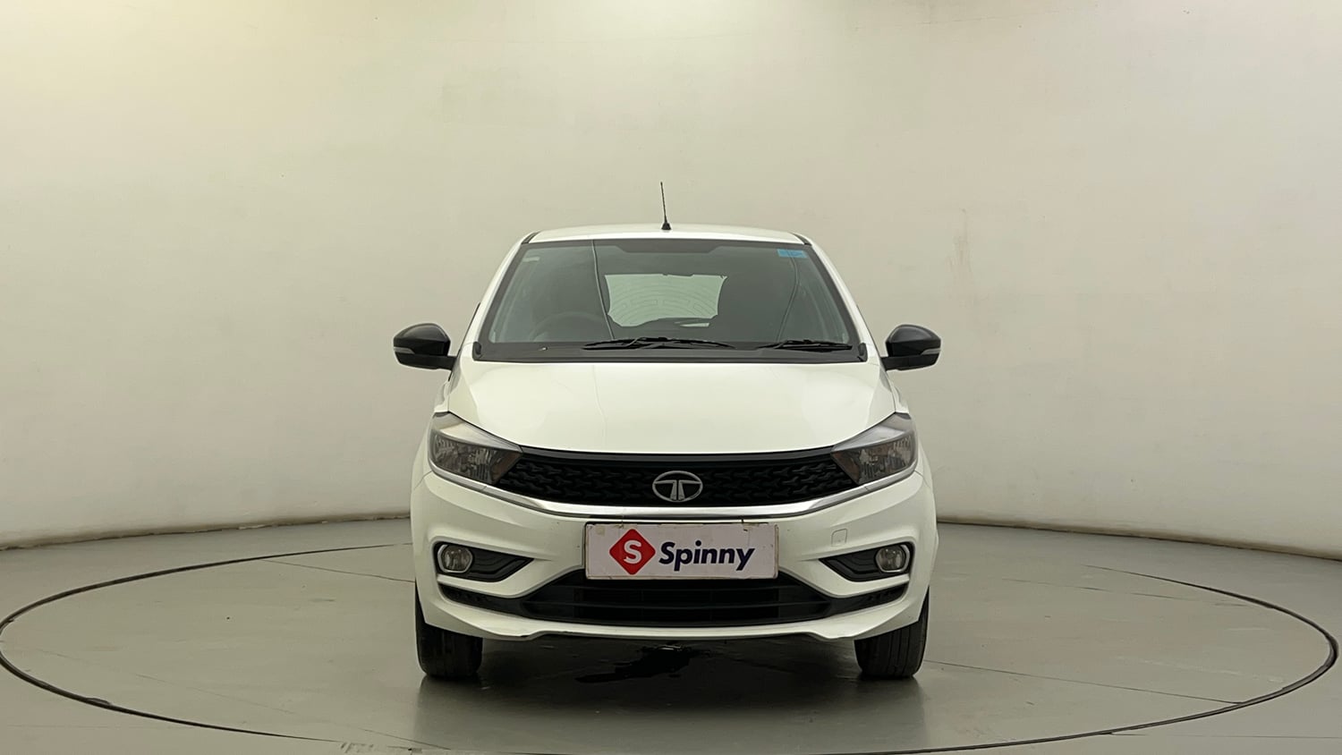 Used 2020 Tata Tiago XZ Plus Petrol Manual exterior FRONT VIEW