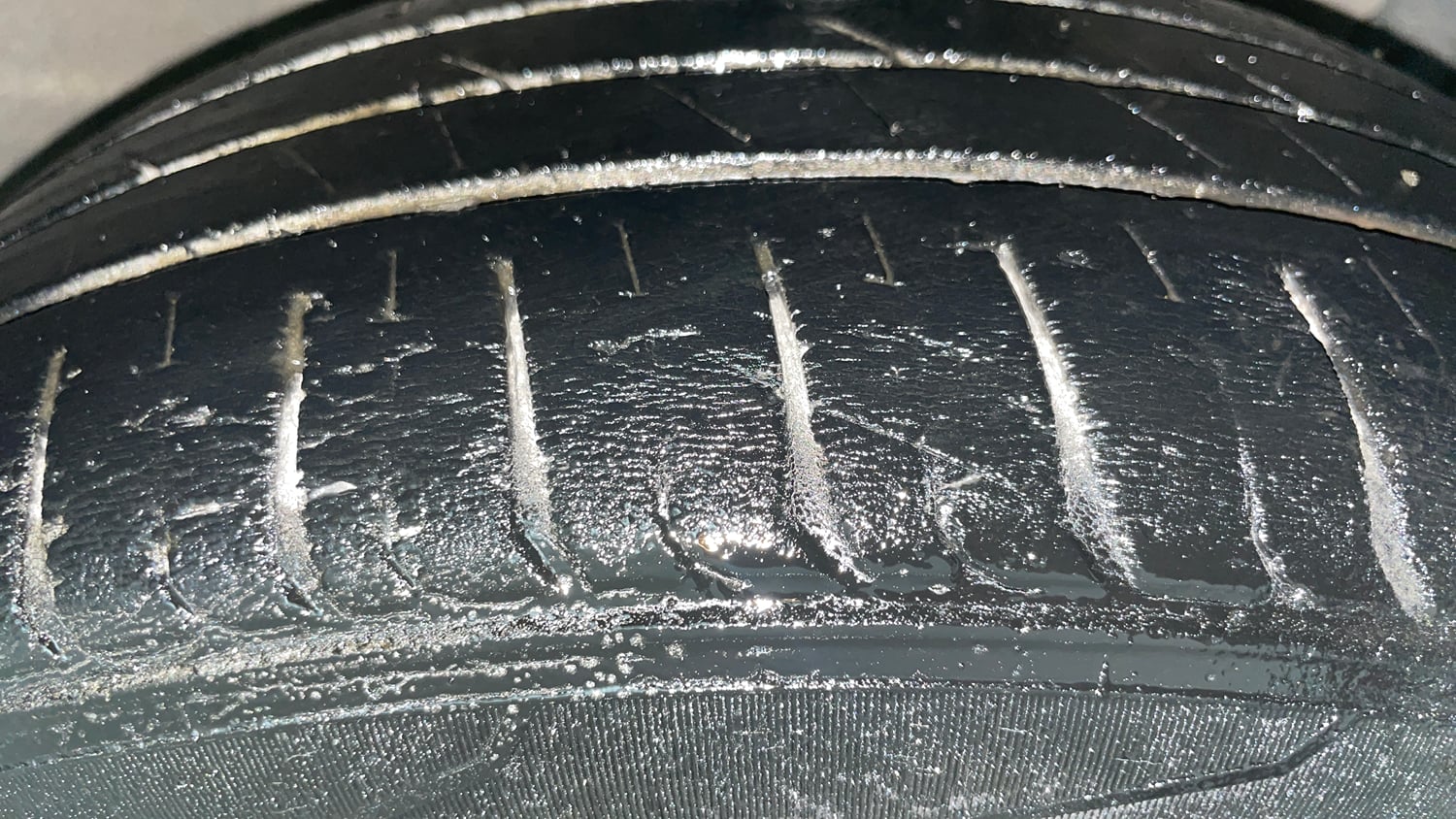 Used 2016 Maruti Suzuki Ciaz VXi+ Petrol Manual tyres RIGHT FRONT TYRE TREAD VIEW