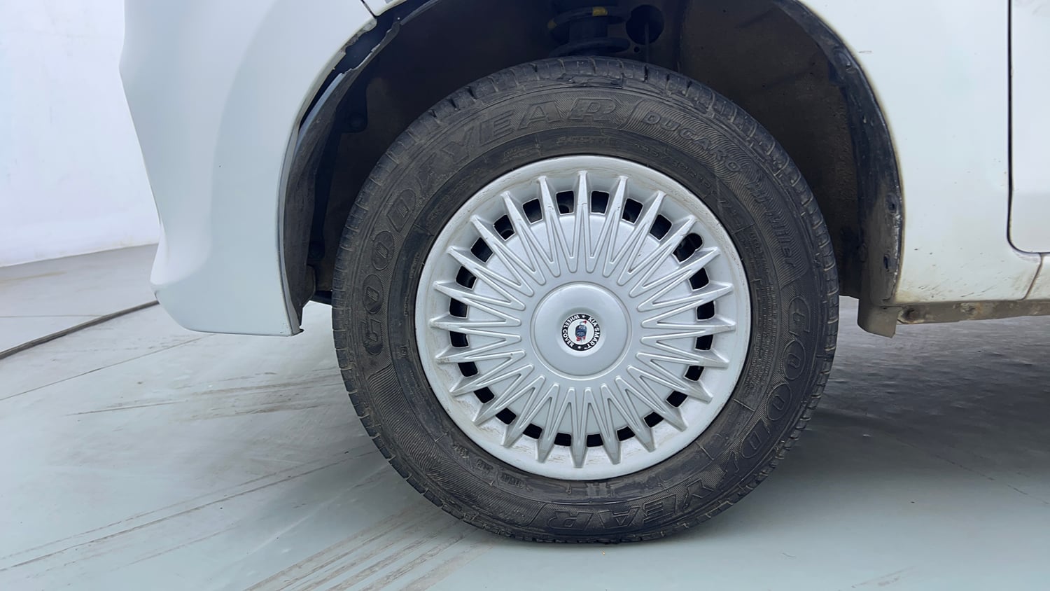 Used 2019 Maruti Suzuki Alto 800 VXi Petrol Manual tyres LEFT FRONT TYRE RIM VIEW