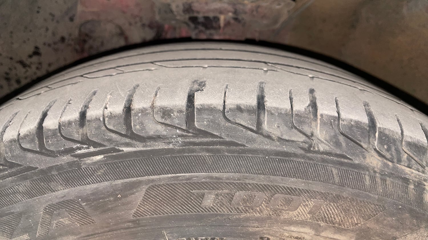 Used 2017 Hyundai Elite i20 Asta 1.2 (O) Petrol Manual tyres LEFT FRONT TYRE TREAD VIEW