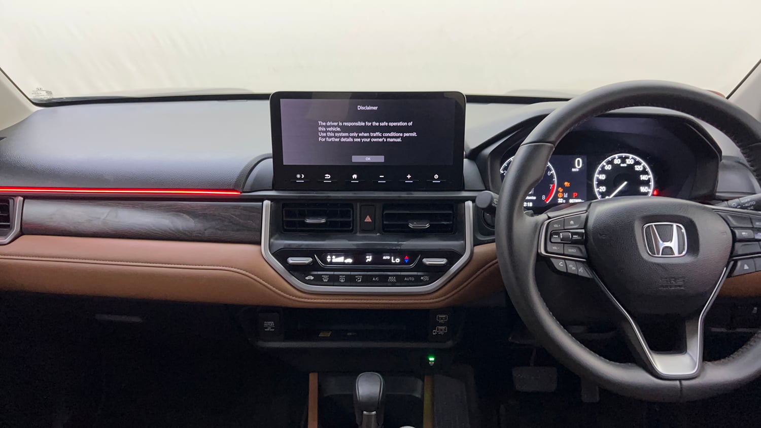 Used 2025 Honda Elevate ZX CVT Petrol Automatic interior MUSIC SYSTEM & AC CONTROL VIEW