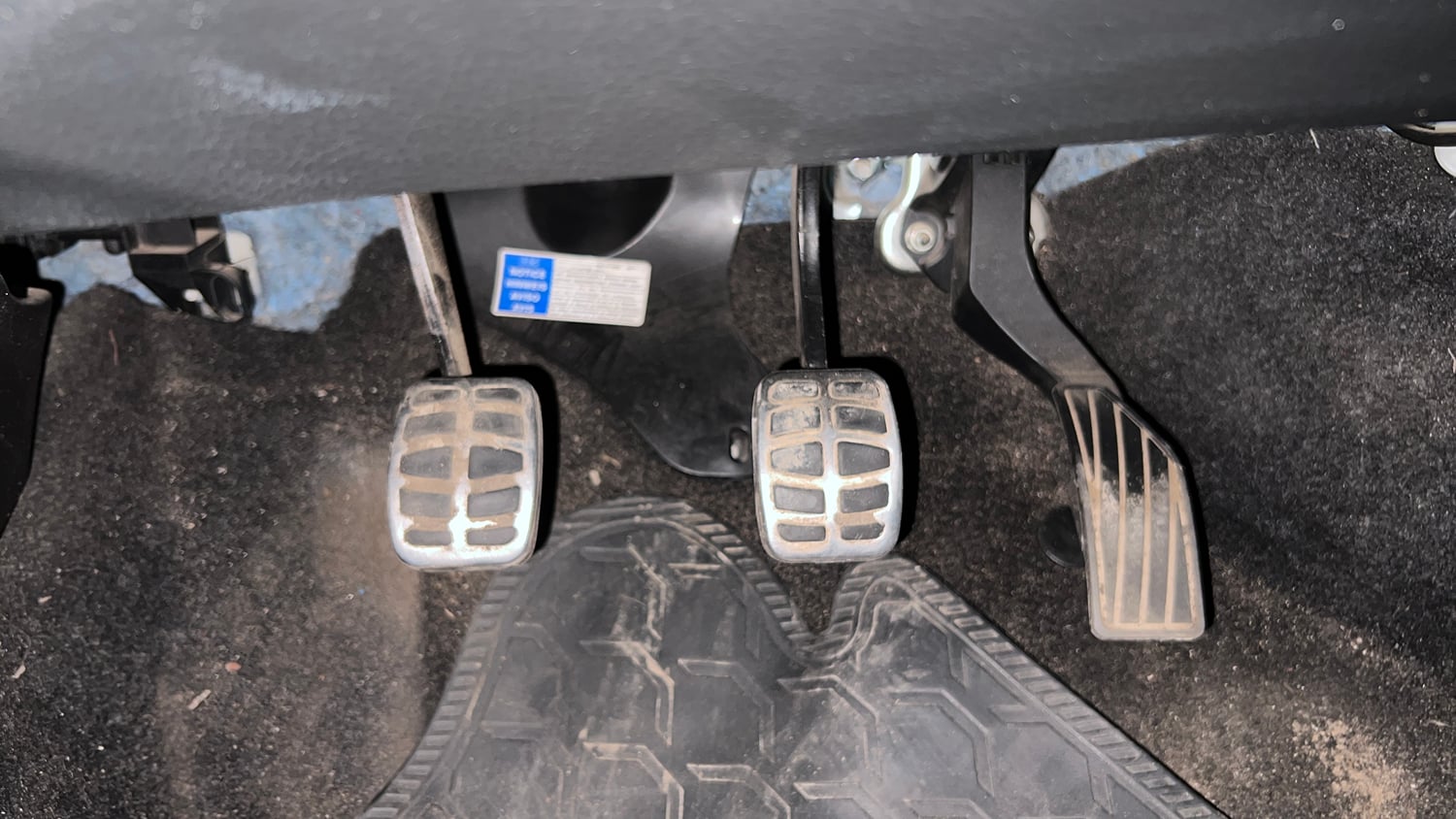 Used 2016 Maruti Suzuki Swift ZXi Petrol Manual interior PEDALS VIEW