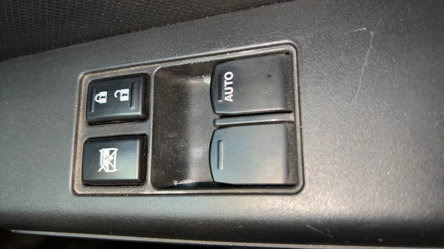 Used 2019 Maruti Suzuki Wagon R LXi 1.0 Petrol Manual top_features Power windows