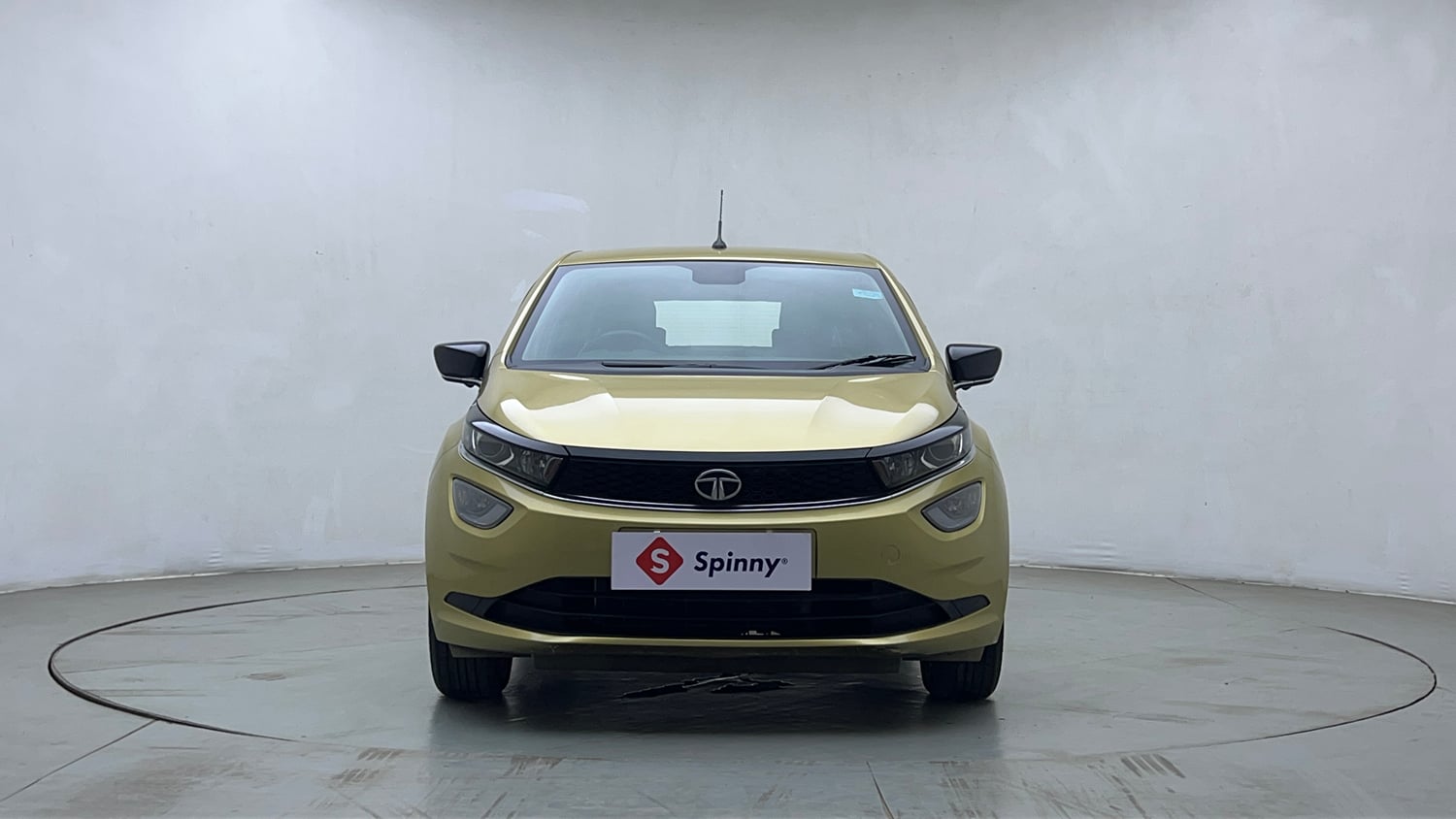 Used 2020 Tata Altroz XZ Petrol Petrol Manual exterior FRONT VIEW