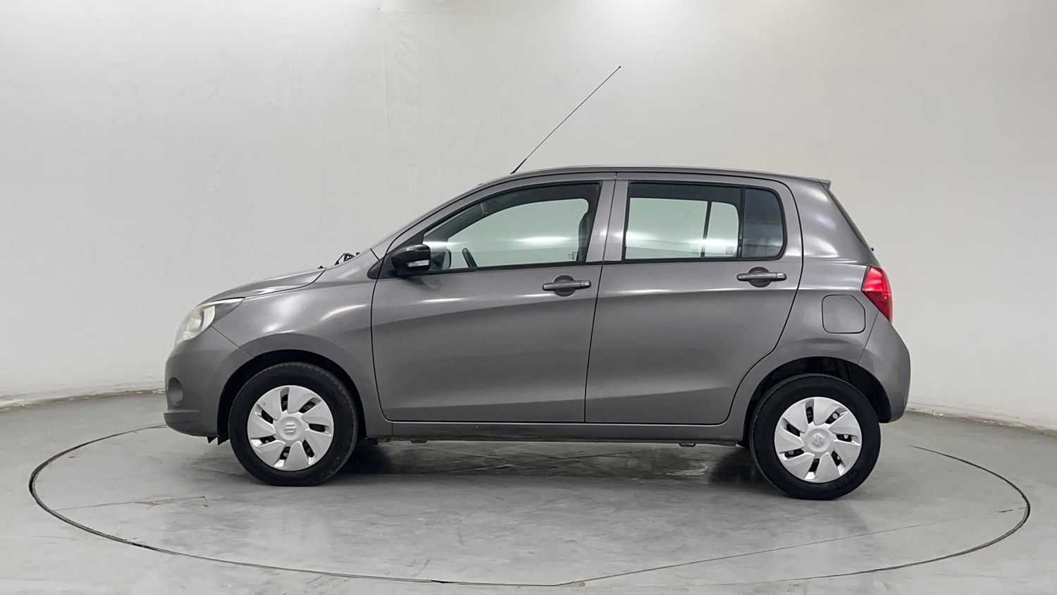 Used 2017 Maruti Suzuki Celerio ZXI (O) AMT Petrol Automatic exterior LEFT SIDE VIEW
