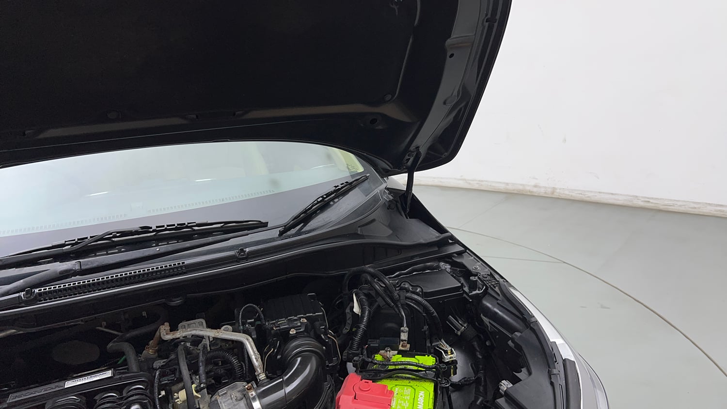 Used 2021 Honda City ZX CVT Petrol Petrol Automatic engine ENGINE LEFT SIDE HINGE & APRON VIEW