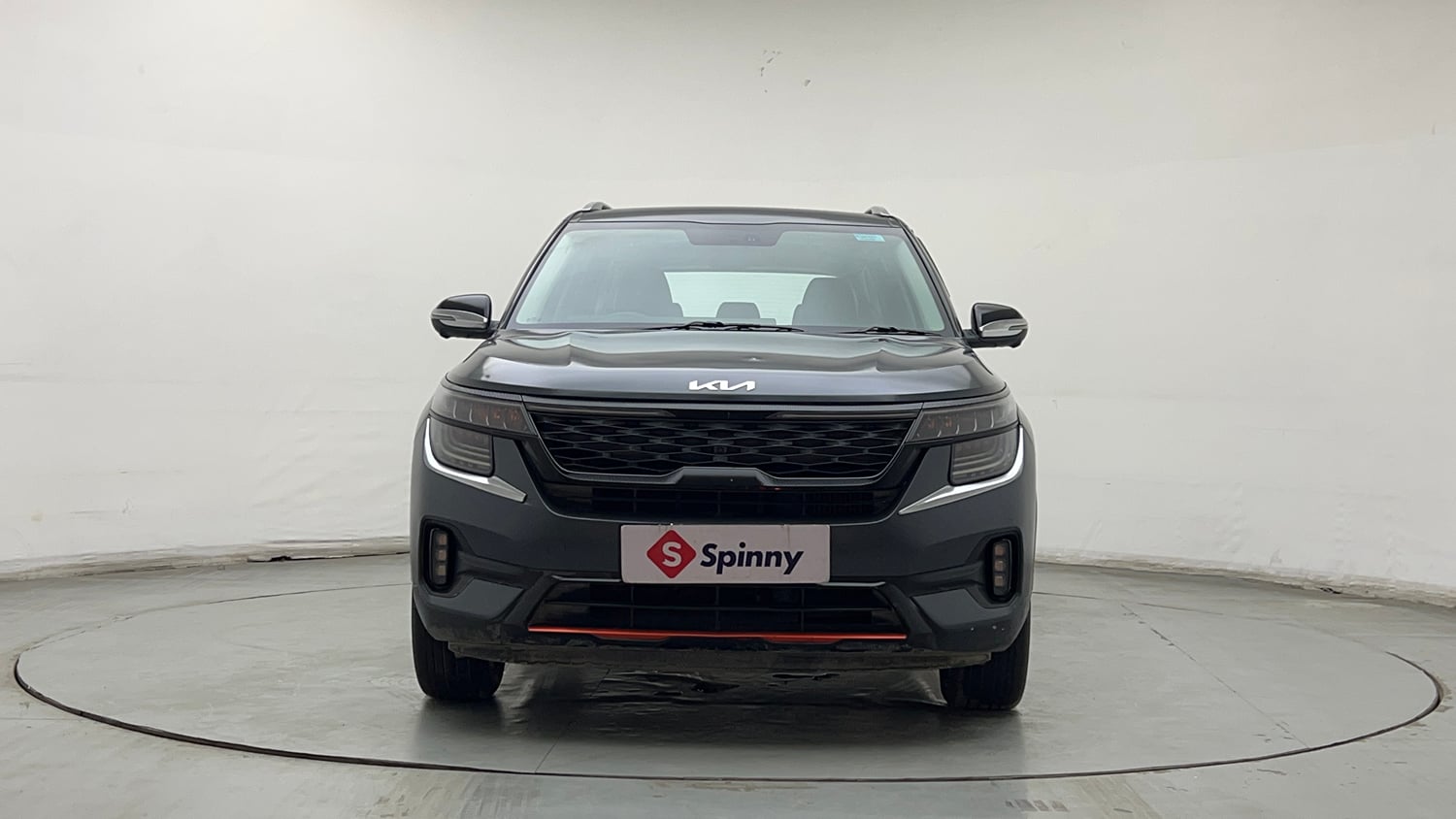 Used 2023 Kia Seltos X Line 1.4 DCT Petrol Automatic exterior FRONT VIEW
