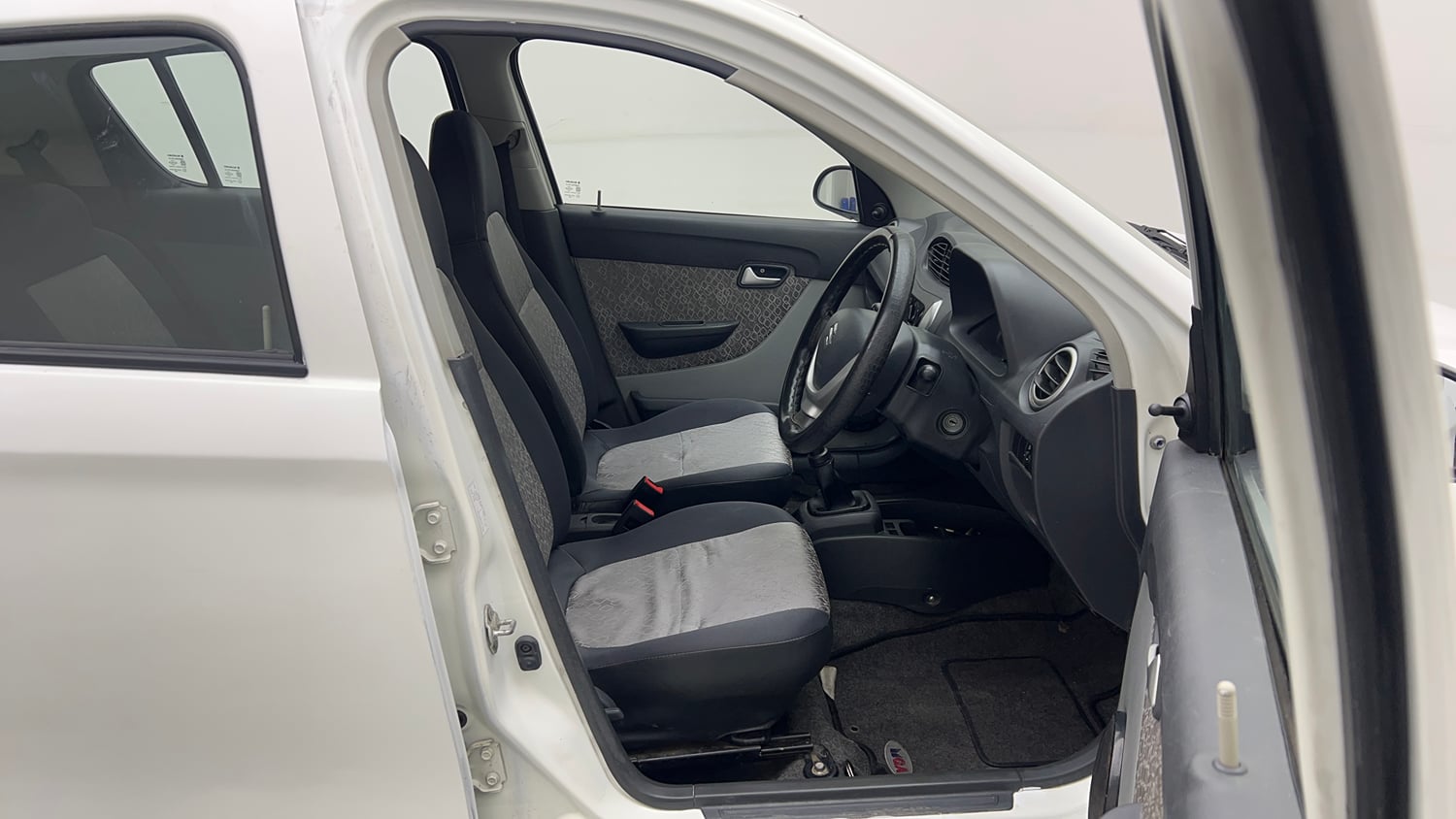 Used 2017 Maruti Suzuki Alto 800 LXi (O) Petrol Manual interior RIGHT SIDE FRONT DOOR CABIN VIEW