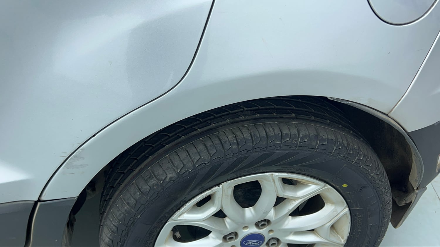 Used 2015 Ford EcoSport Titanium 1.5L Ti-VCT AT Petrol Automatic dents MINOR DENT