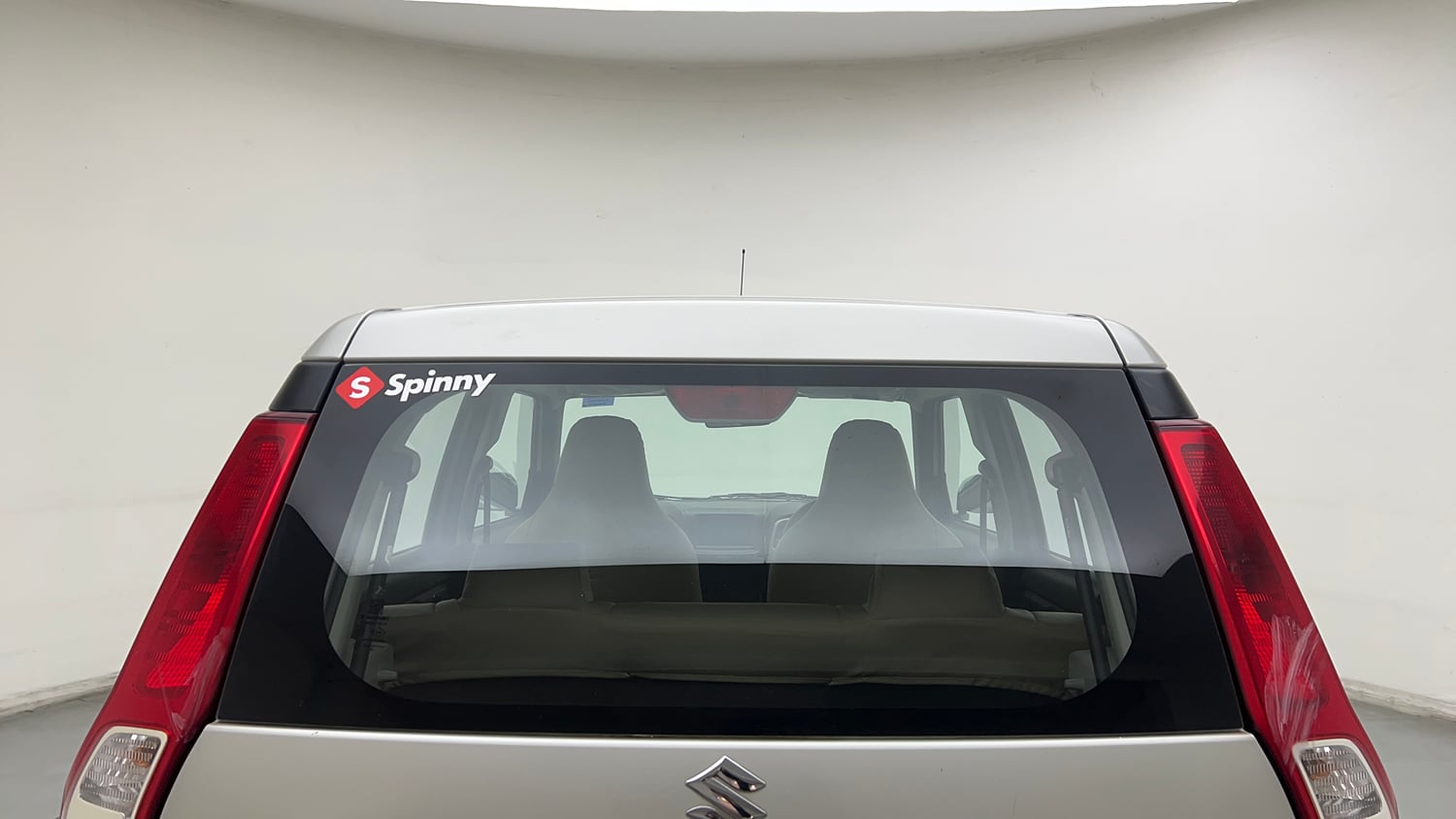 Used 2019 Maruti Suzuki Wagon R LXi 1.0 Petrol Manual exterior BACK WINDSHIELD VIEW