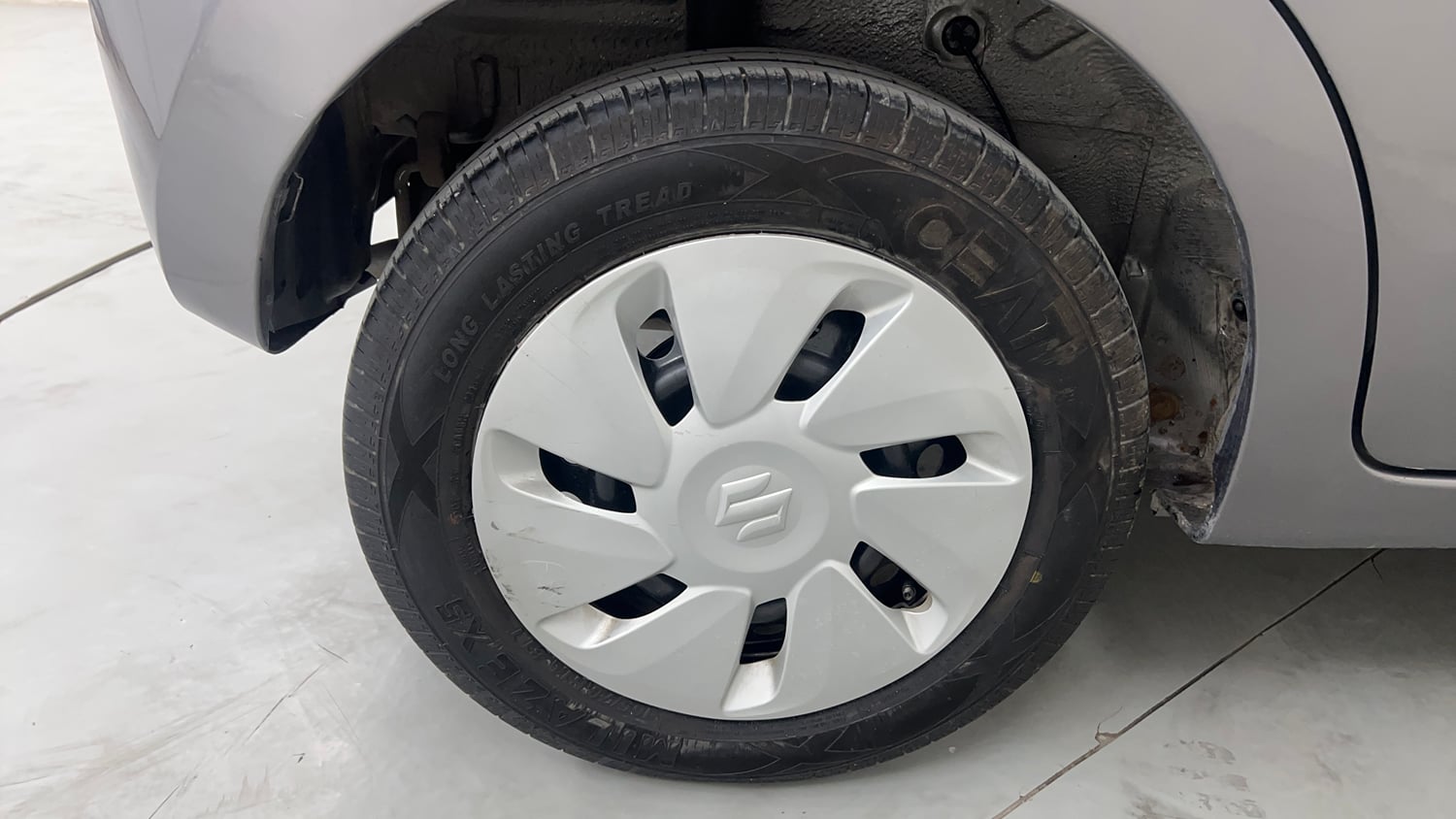 Used 2017 Maruti Suzuki Celerio ZXI (O) AMT Petrol Automatic tyres RIGHT REAR TYRE RIM VIEW