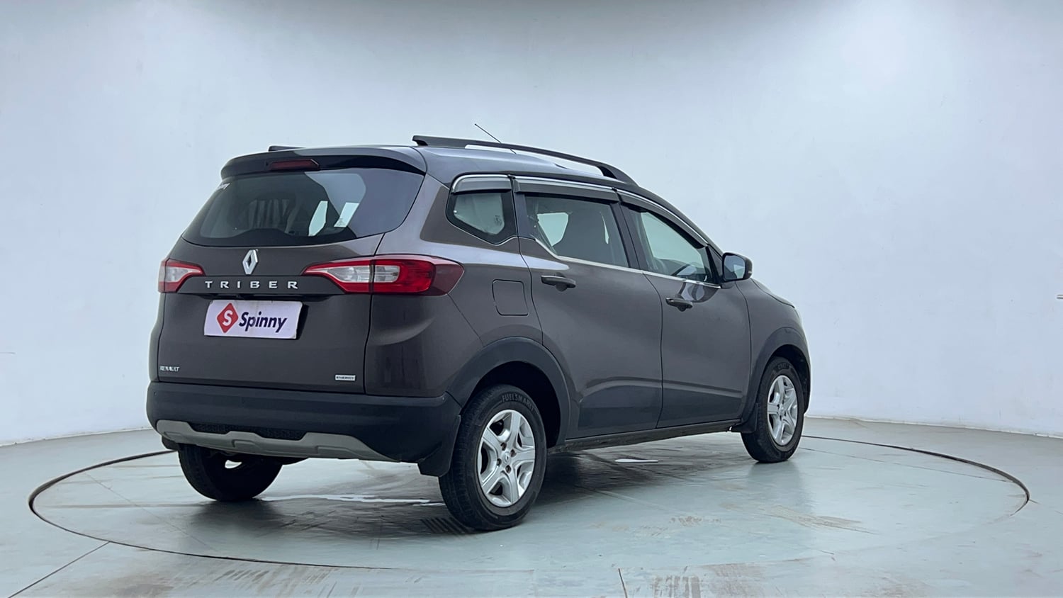 Used 2022 Renault Triber Limited Edition AMT Petrol Automatic exterior RIGHT REAR CORNER VIEW