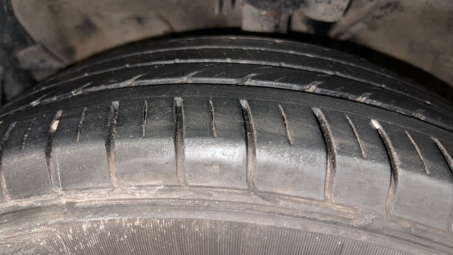 Used 2020 Kia Seltos GTX Plus 1.4 Petrol Manual tyres LEFT FRONT TYRE TREAD VIEW