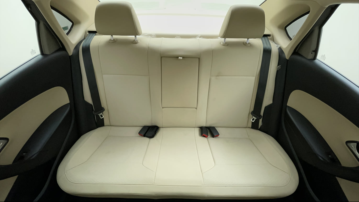 Used 2018 Skoda Rapid Style 1.6 MPI Petrol Manual interior REAR SEAT CONDITION VIEW