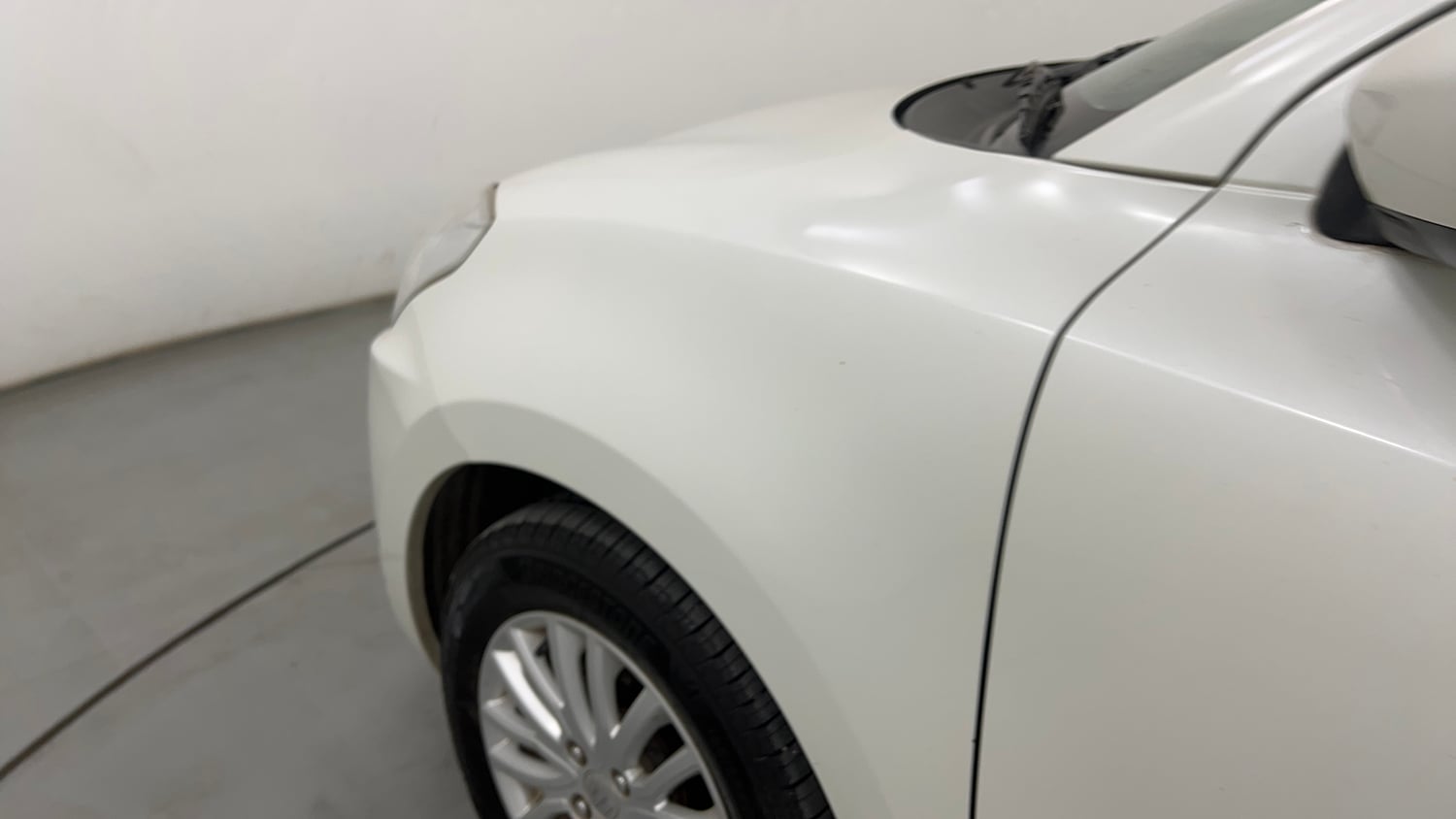Used 2020 Maruti Suzuki Dzire ZXi AMT Petrol Automatic dents MINOR SCRATCH