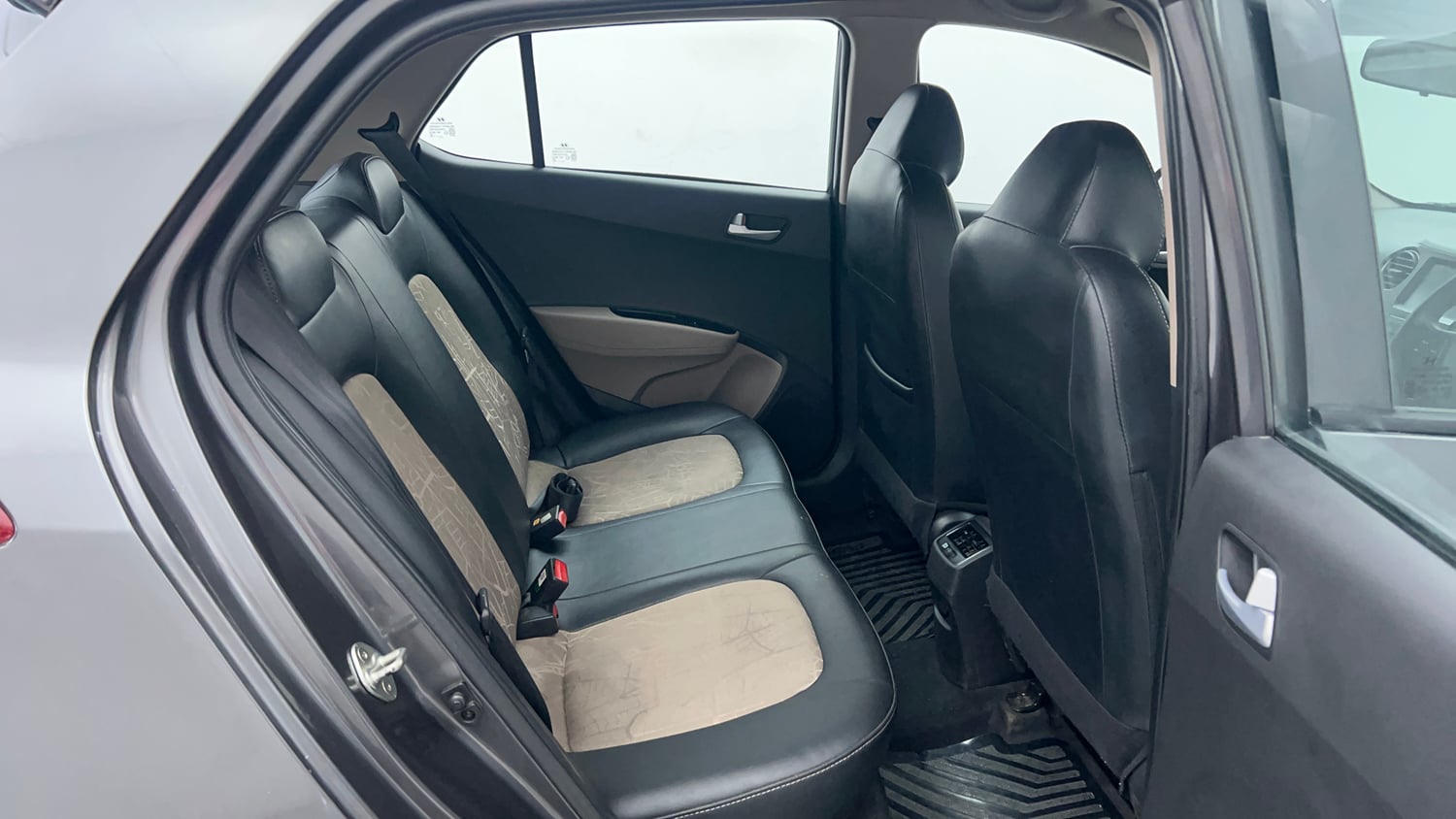 Used 2019 Hyundai Grand i10 Sportz 1.2 Kappa VTVT Petrol Manual interior RIGHT SIDE REAR DOOR CABIN VIEW