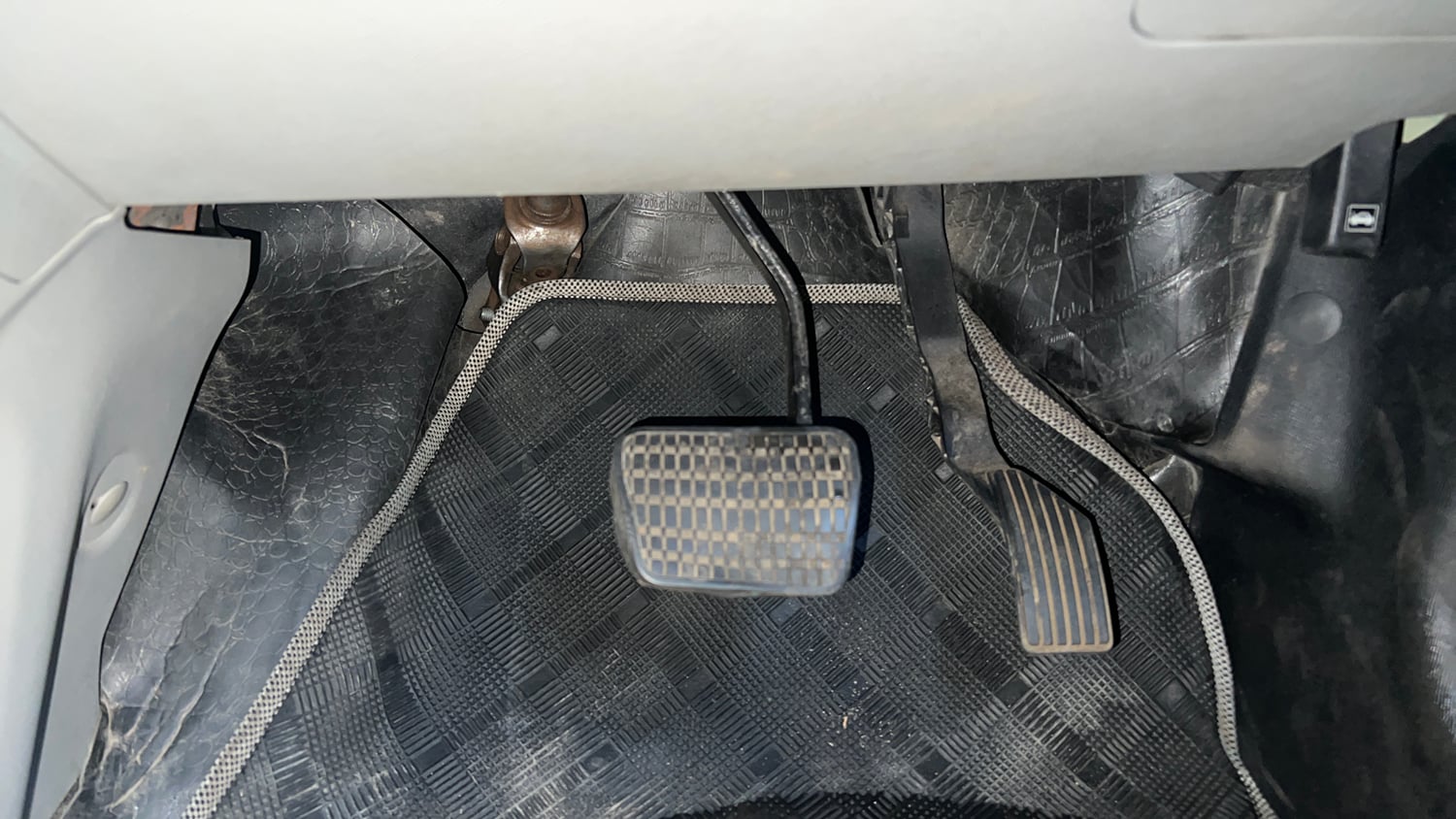 Used 2019 Tata Nexon XMA Petrol Petrol Automatic interior PEDALS VIEW