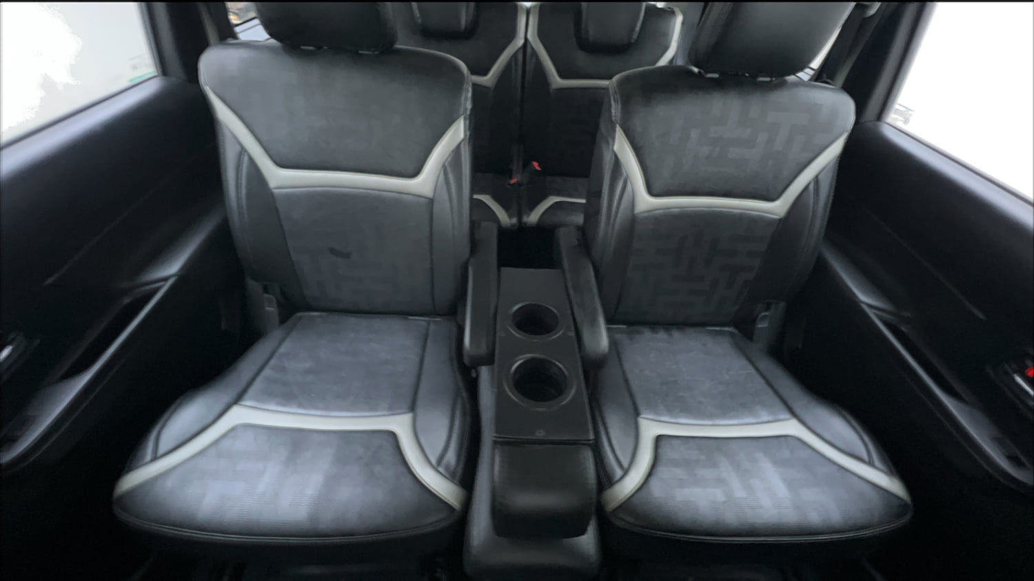 Used 2024 Maruti Suzuki XL6 Zeta MT Petrol Petrol Manual interior REAR SEAT CONDITION VIEW