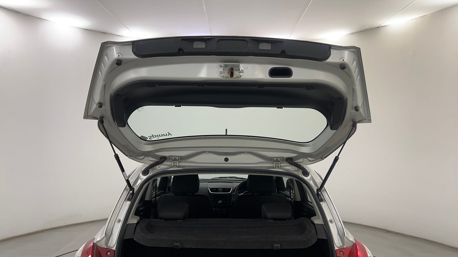 Used 2014 Maruti Suzuki Swift VXi Petrol Manual interior DICKY DOOR OPEN VIEW