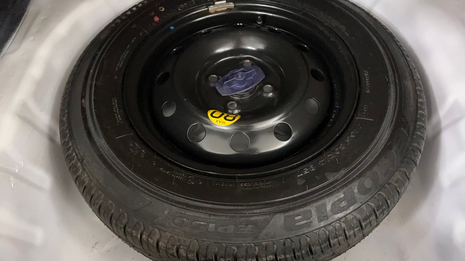 Used 2020 Maruti Suzuki Dzire ZXi AMT Petrol Automatic tyres SPARE TYRE VIEW