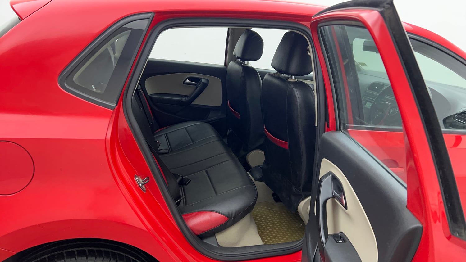 Used 2014 Volkswagen Polo Comfortline 1.2L (P) Petrol Manual interior RIGHT SIDE REAR DOOR CABIN VIEW