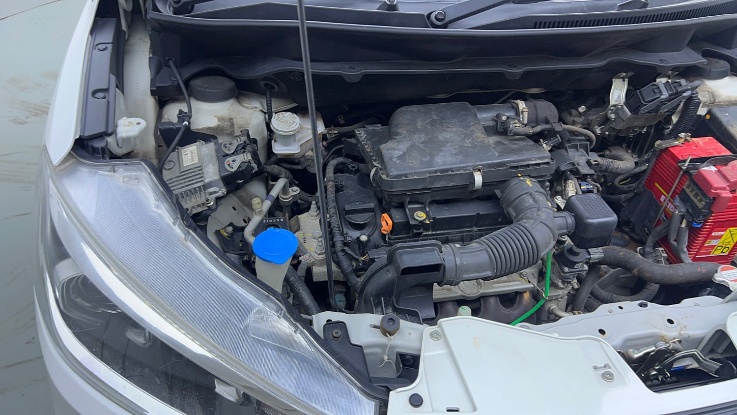 Used 2023 Maruti Suzuki Ertiga ZXi (O) CNG Cng Manual engine ENGINE RIGHT SIDE VIEW