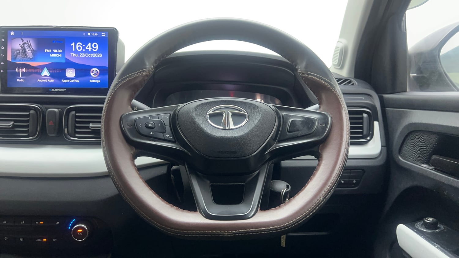 Used 2024 Tata Punch Pure MT Petrol Manual interior STEERING VIEW