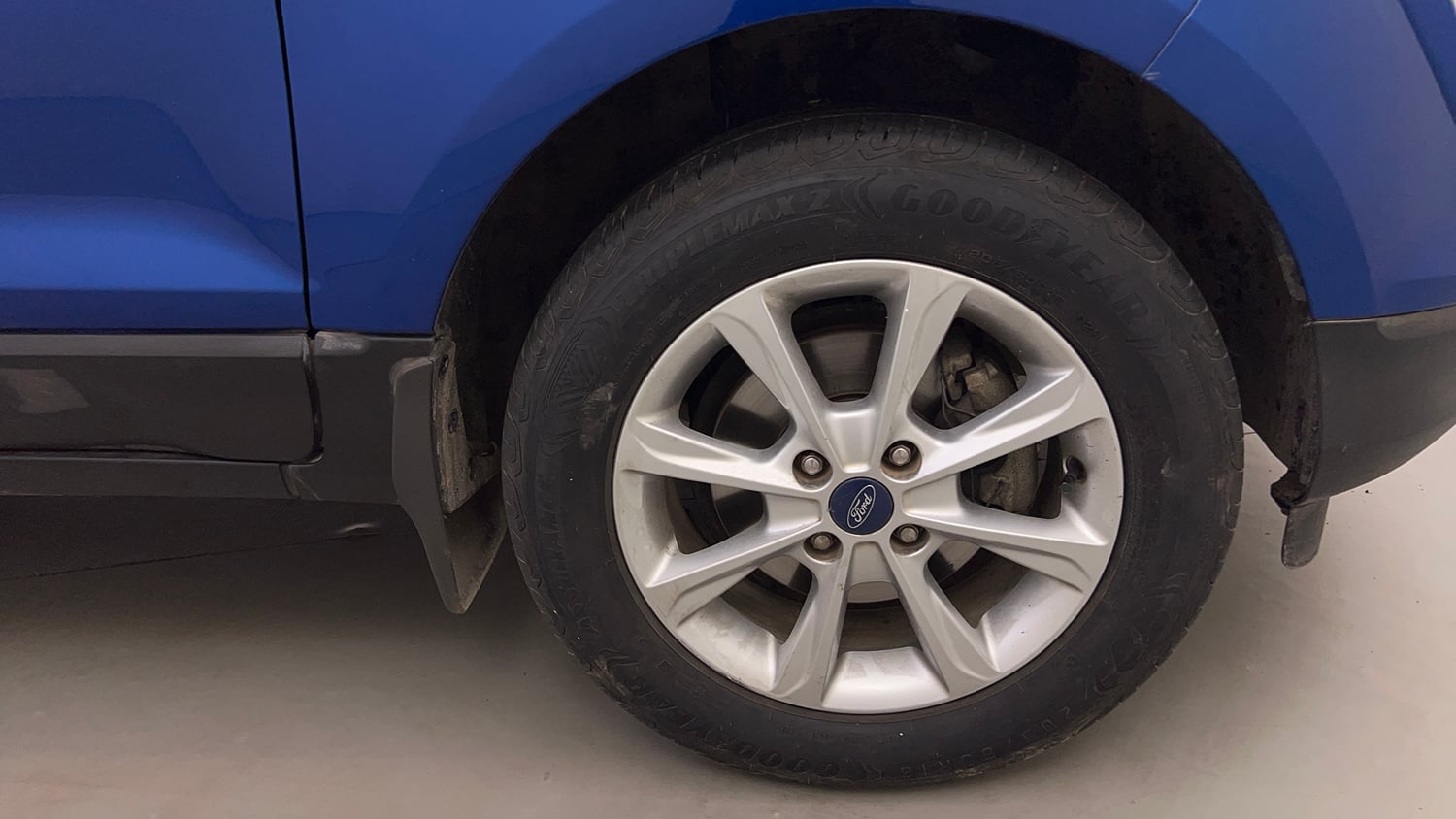 Used 2018 Ford EcoSport Titanium 1.5L Ti-VCT Petrol Manual tyres RIGHT FRONT TYRE RIM VIEW