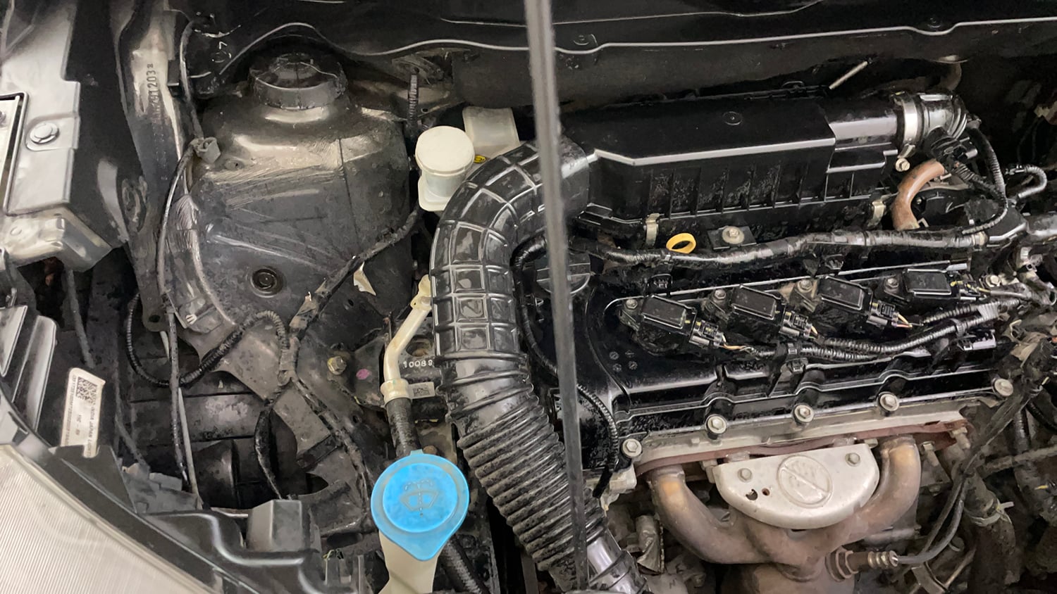 Used 2019 Maruti Suzuki XL6 Alpha AT Petrol Petrol Automatic engine ENGINE RIGHT SIDE VIEW