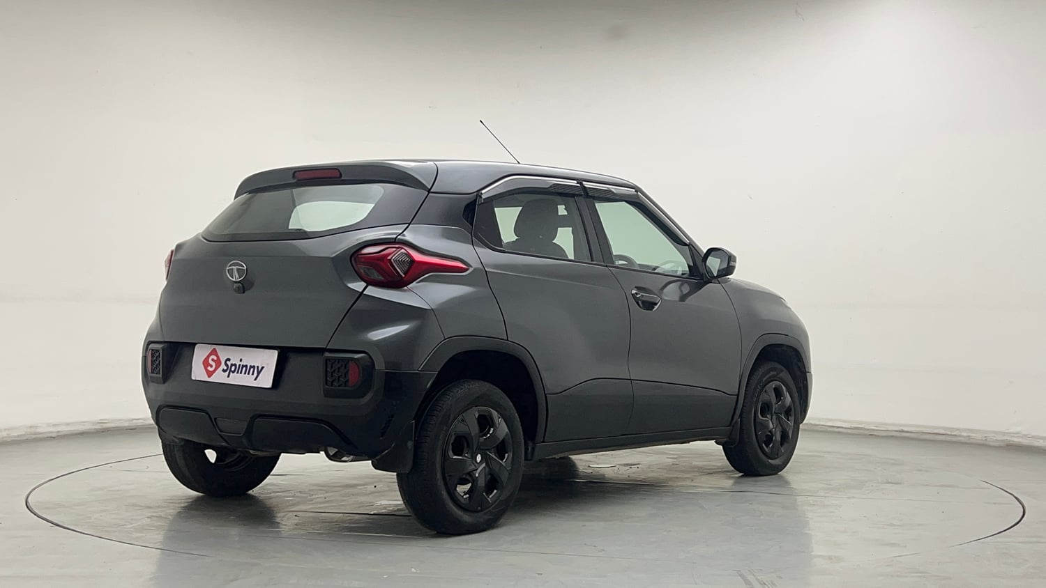 Used 2022 Tata Punch Accomplished MT Petrol Manual exterior RIGHT REAR CORNER VIEW