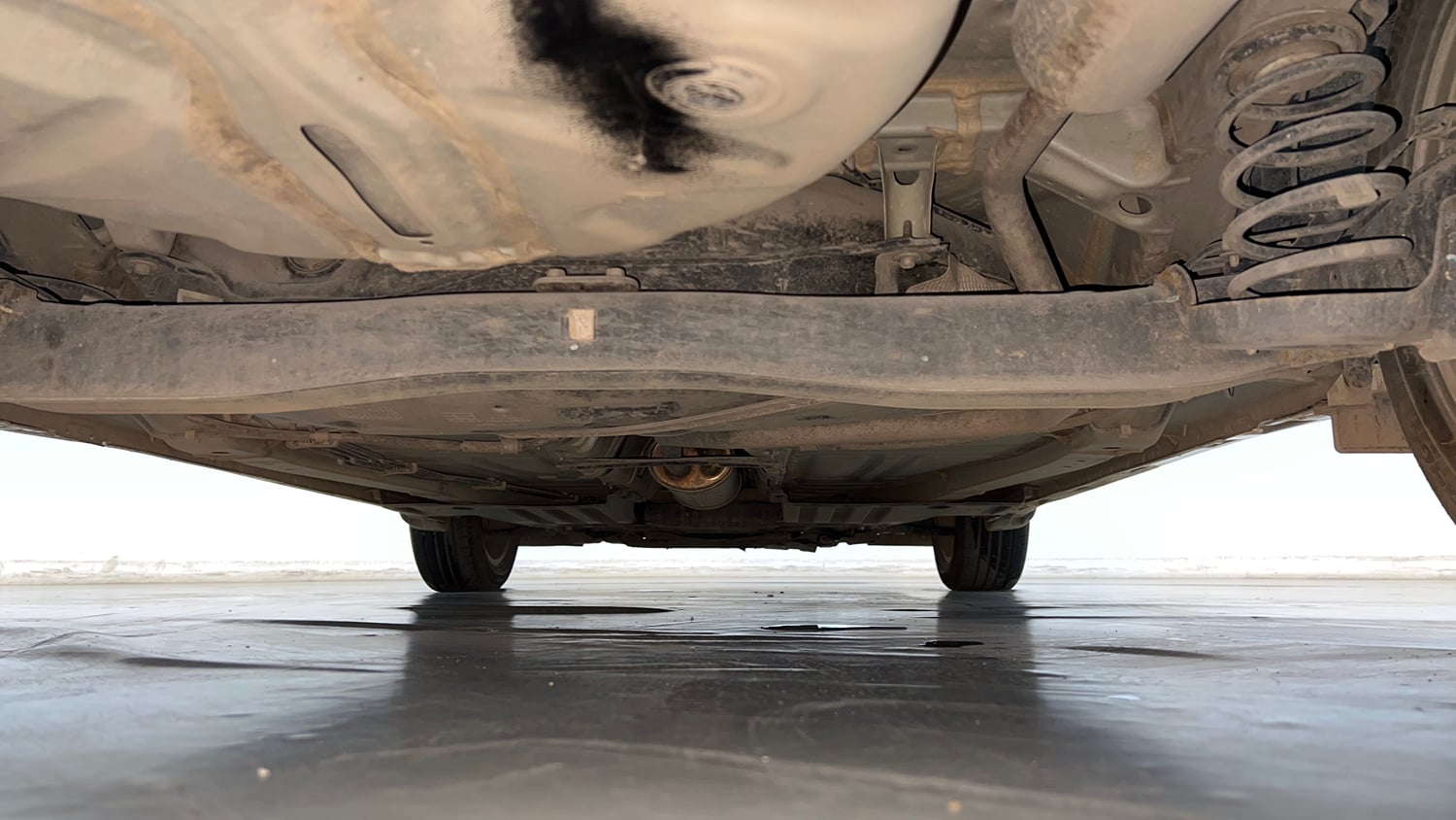Used 2022 Maruti Suzuki Baleno Zeta MT Petrol Manual extra REAR UNDERBODY VIEW (TAKEN FROM REAR)