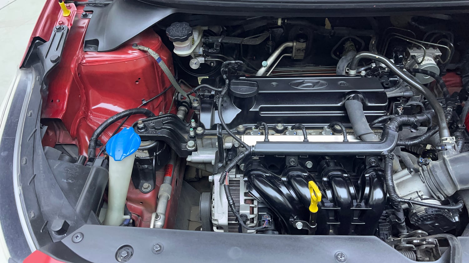 Used 2017 Hyundai Elite i20 Sportz 1.2 Petrol Manual engine ENGINE RIGHT SIDE VIEW
