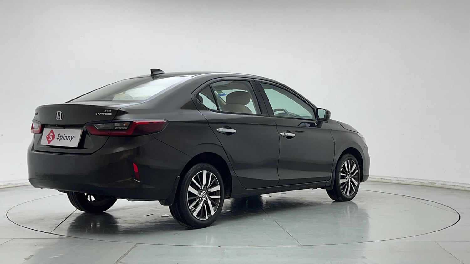 Used 2021 Honda City ZX CVT Petrol Petrol Automatic exterior RIGHT REAR CORNER VIEW