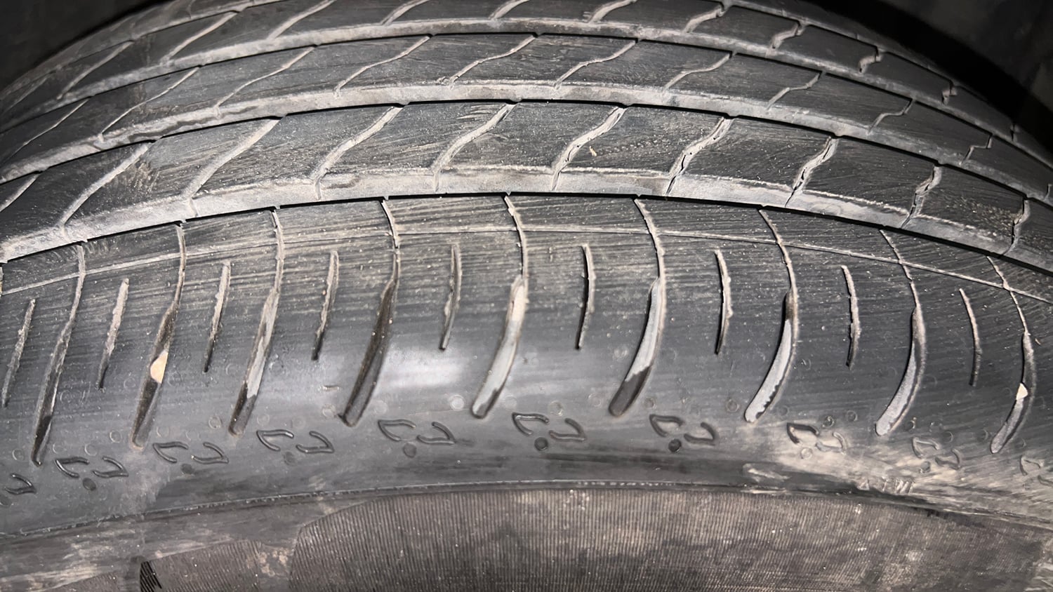Used 2025 Honda Elevate ZX CVT Petrol Automatic tyres RIGHT FRONT TYRE TREAD VIEW