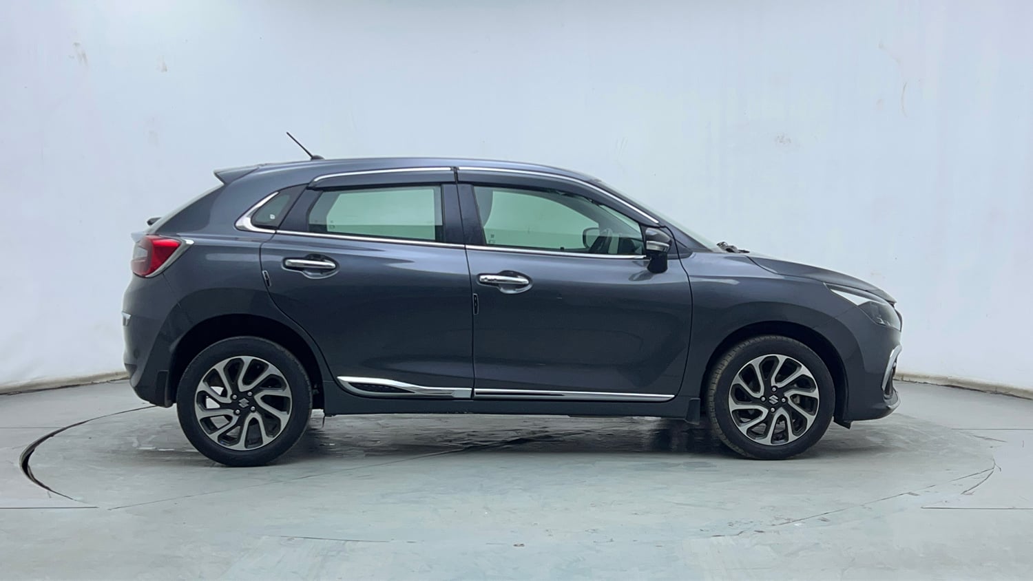 Used 2022 Maruti Suzuki Baleno Alpha MT Petrol Manual exterior RIGHT SIDE VIEW
