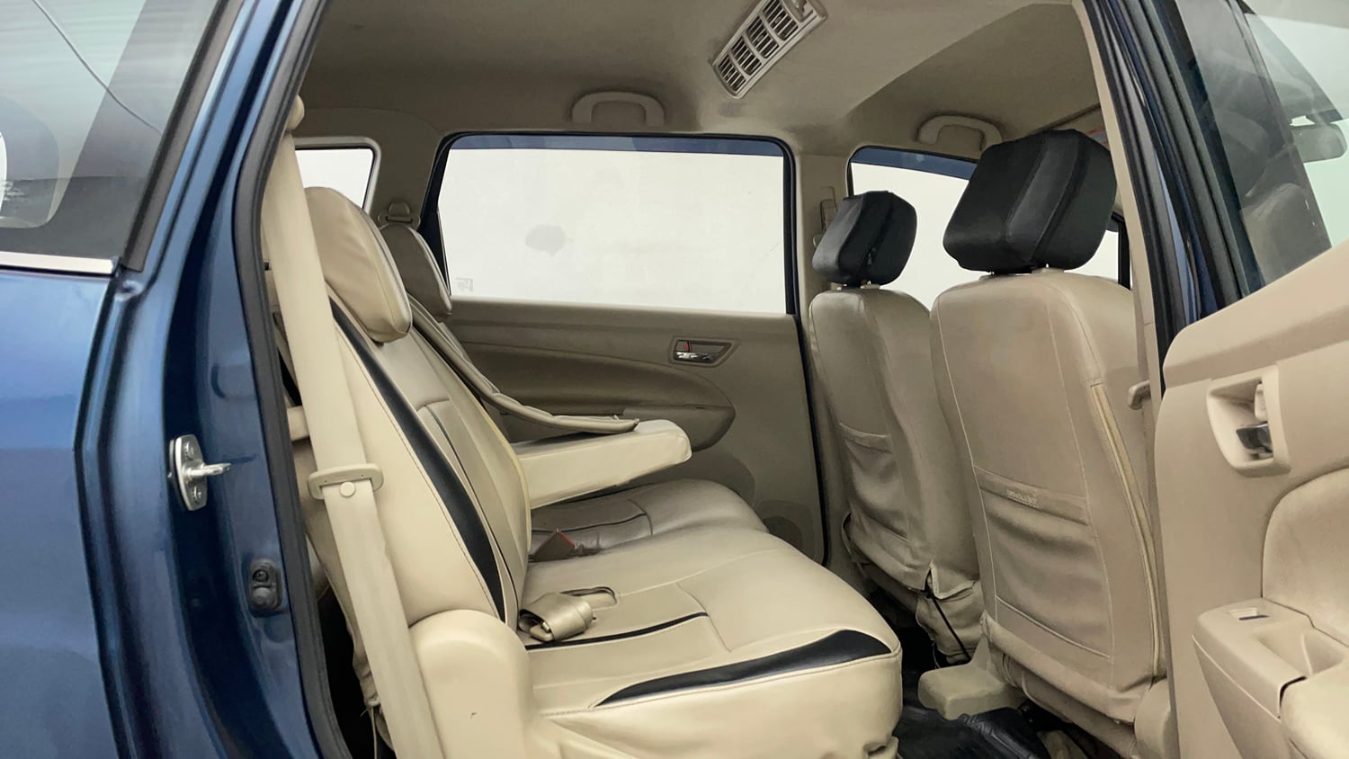 Used 2016 Maruti Suzuki Ertiga VXI AT Petrol Automatic interior RIGHT SIDE REAR DOOR CABIN VIEW