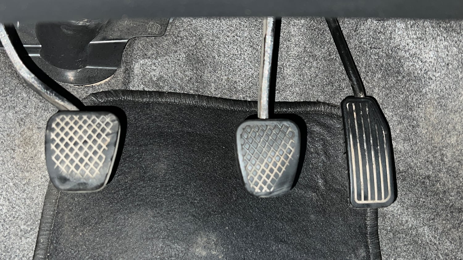 Used 2014 Honda Amaze 1.2 S i-VTEC Petrol Manual interior PEDALS VIEW