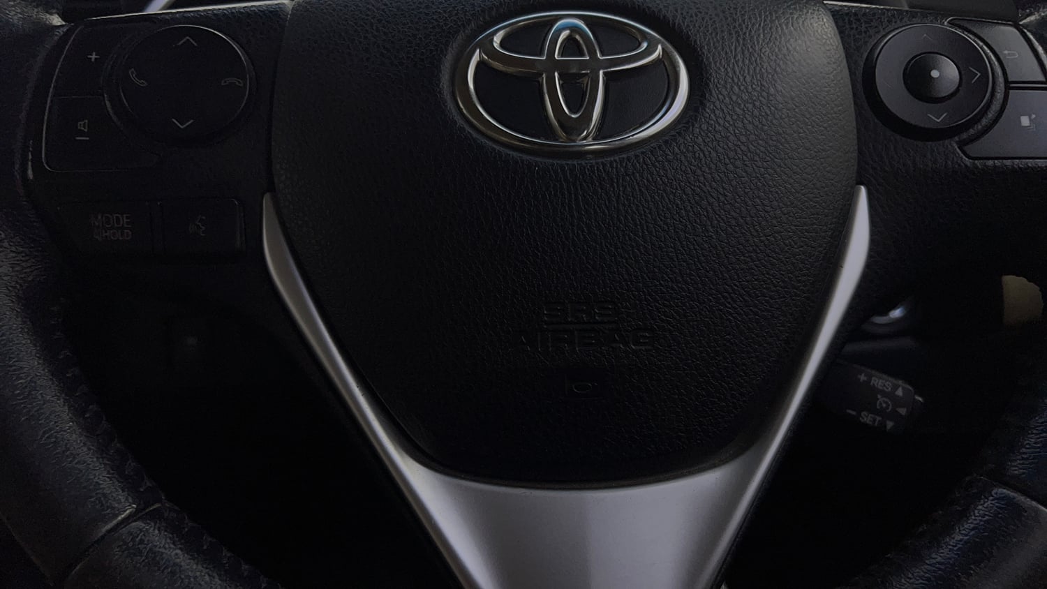 Used 2018 Toyota Corolla Altis VL CVT Petrol Petrol Automatic top_features Knee airbags