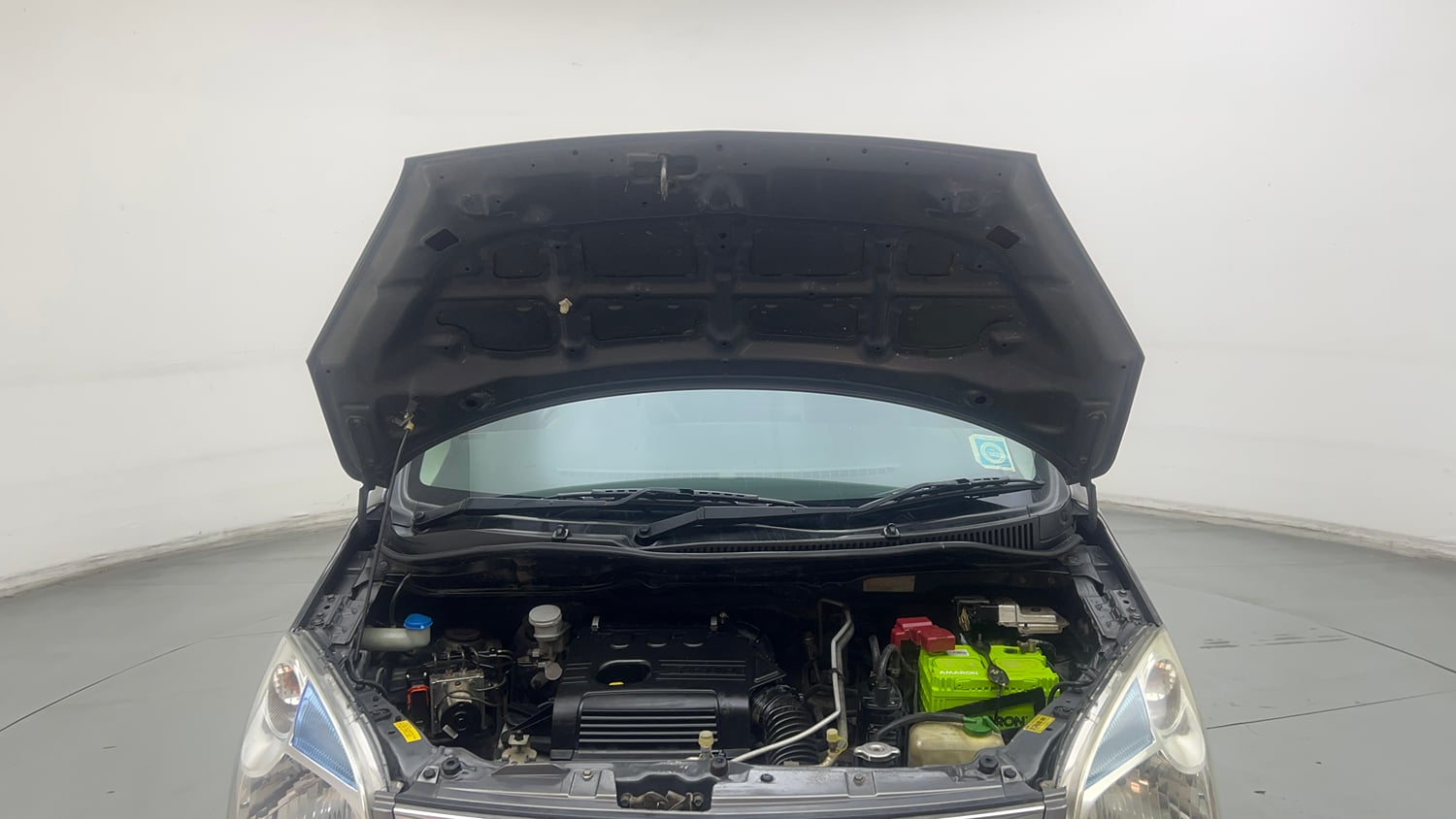 Used 2018 Maruti Suzuki Wagon R 1.0 VXI AMT (O) Petrol Automatic engine ENGINE & BONNET OPEN FRONT VIEW