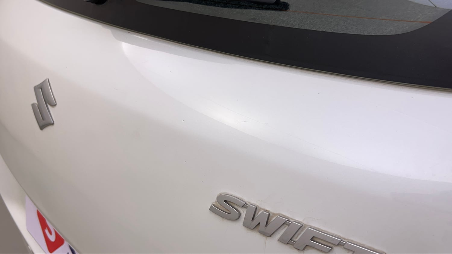 Used 2016 Maruti Suzuki Swift ZXi Petrol Manual dents MINOR SCRATCH