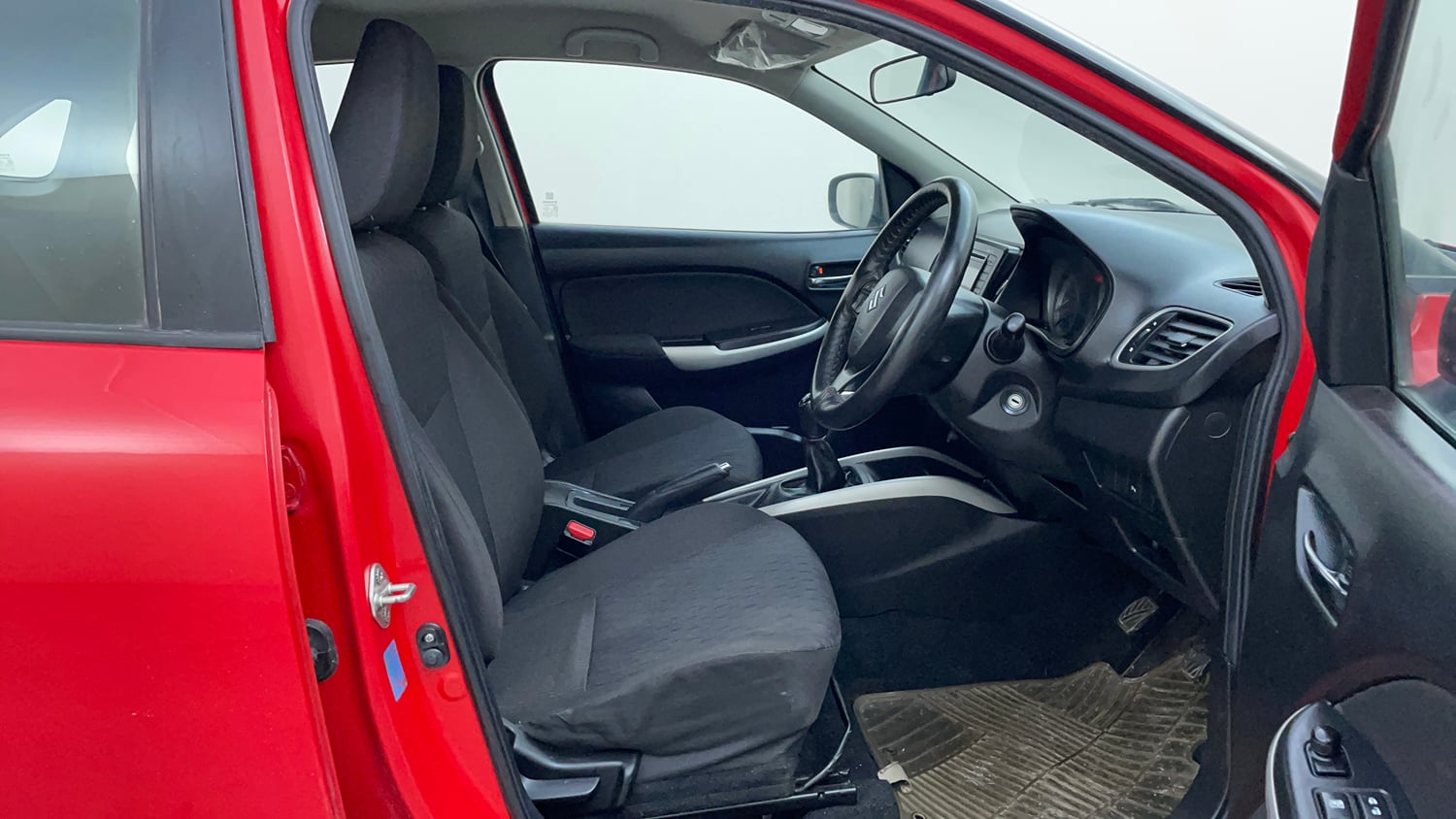 Used 2017 Maruti Suzuki Baleno Delta 1.2 Petrol Manual interior RIGHT SIDE FRONT DOOR CABIN VIEW