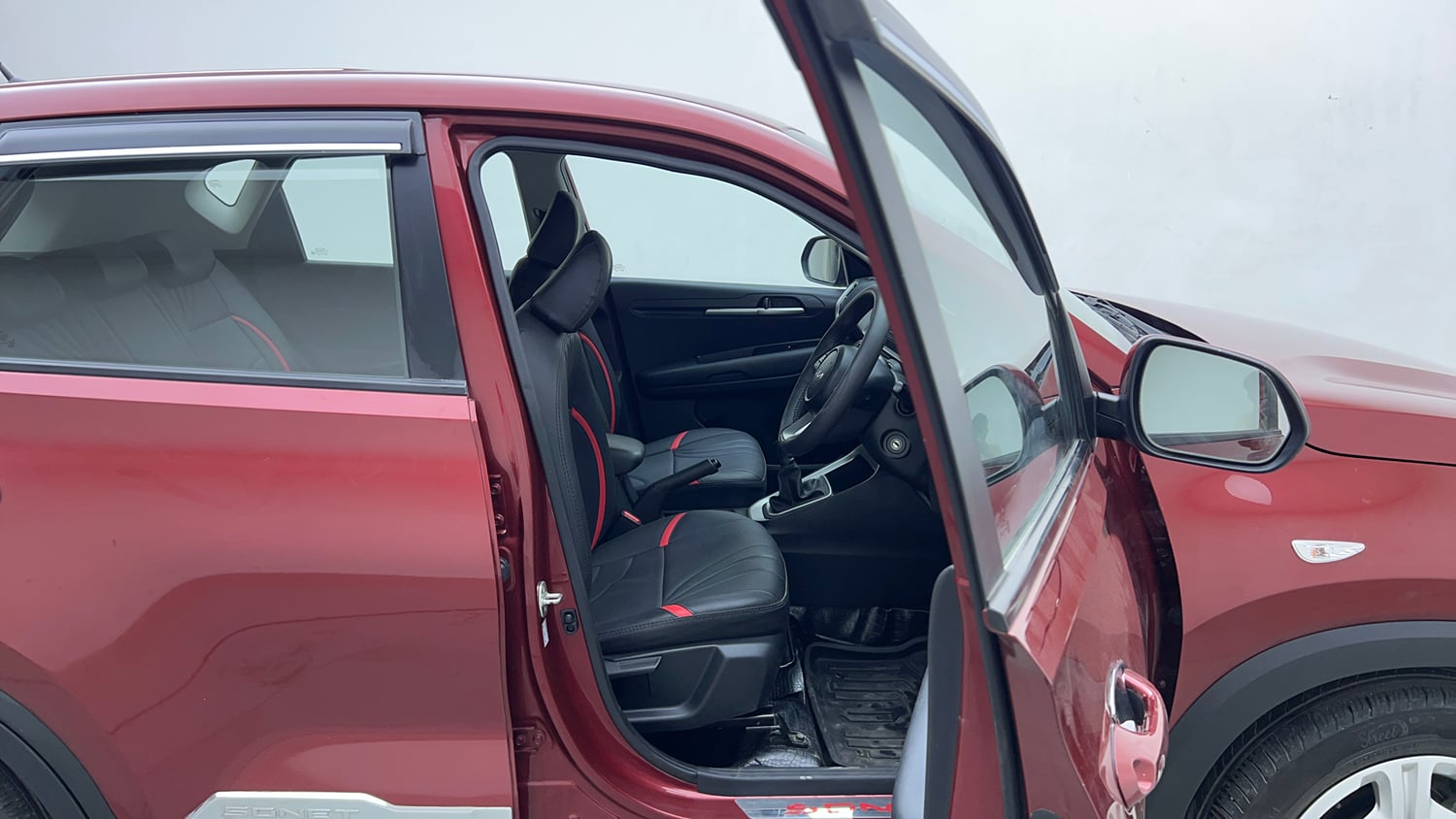 Used 2023 Kia Sonet HTK 1.2 Petrol MT Petrol Manual interior RIGHT SIDE FRONT DOOR CABIN VIEW