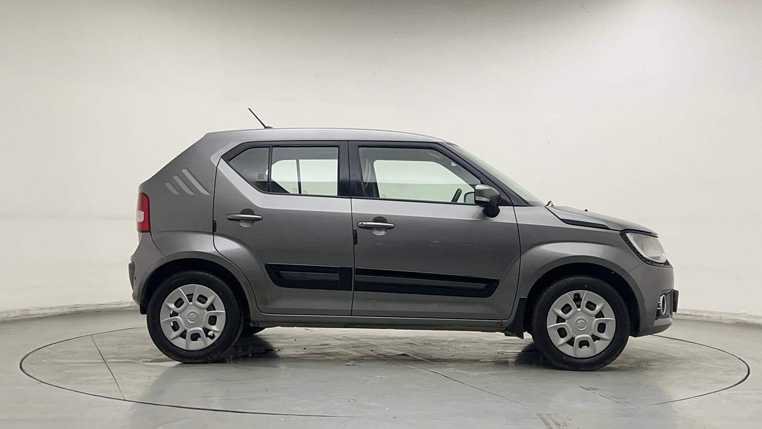 Used 2018 Maruti Suzuki Ignis Delta 1.2 AMT Petrol Automatic exterior RIGHT SIDE VIEW