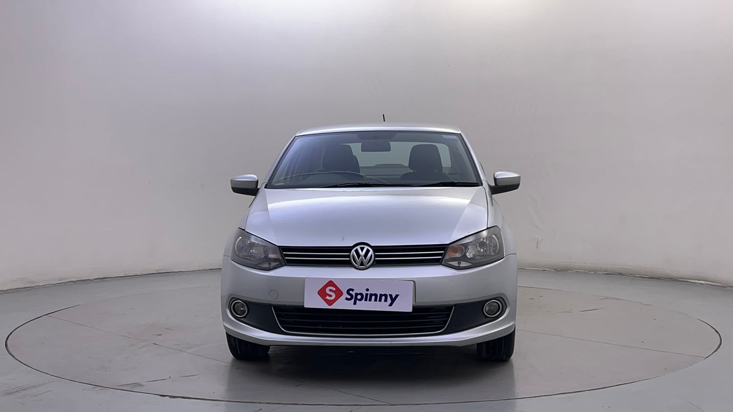 Used 2014 Volkswagen Vento Highline Petrol Petrol Manual exterior FRONT VIEW