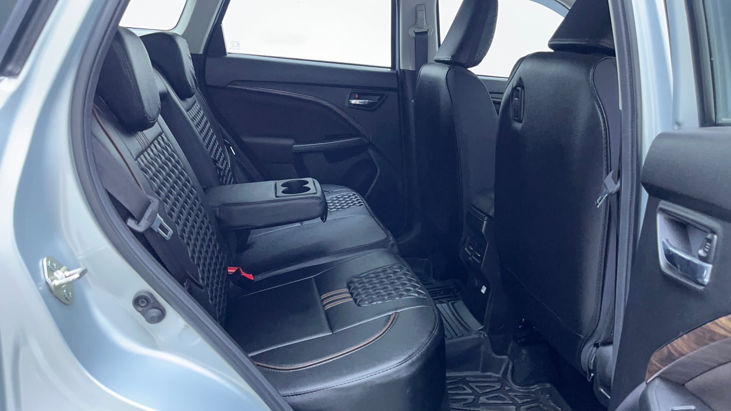 Used 2025 Maruti Suzuki Brezza ZXi AT Petrol Automatic interior RIGHT SIDE REAR DOOR CABIN VIEW