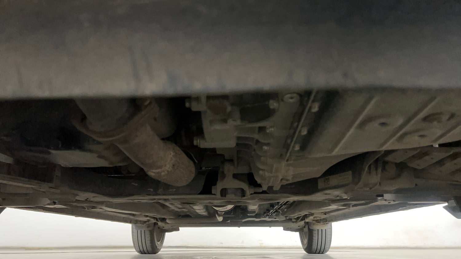 Used 2022 Tata Altroz XZA Petrol Petrol Automatic extra FRONT LEFT UNDERBODY VIEW